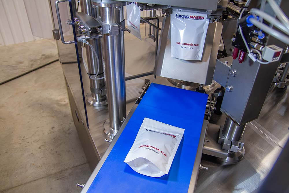 Pouch Fill & Seal Packaging Machine - Viking Masek 8S-235 - 2021 - Used - Stock S0004
