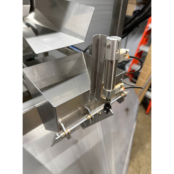 2022 ActionPac ME109 used weigh fill machine close up