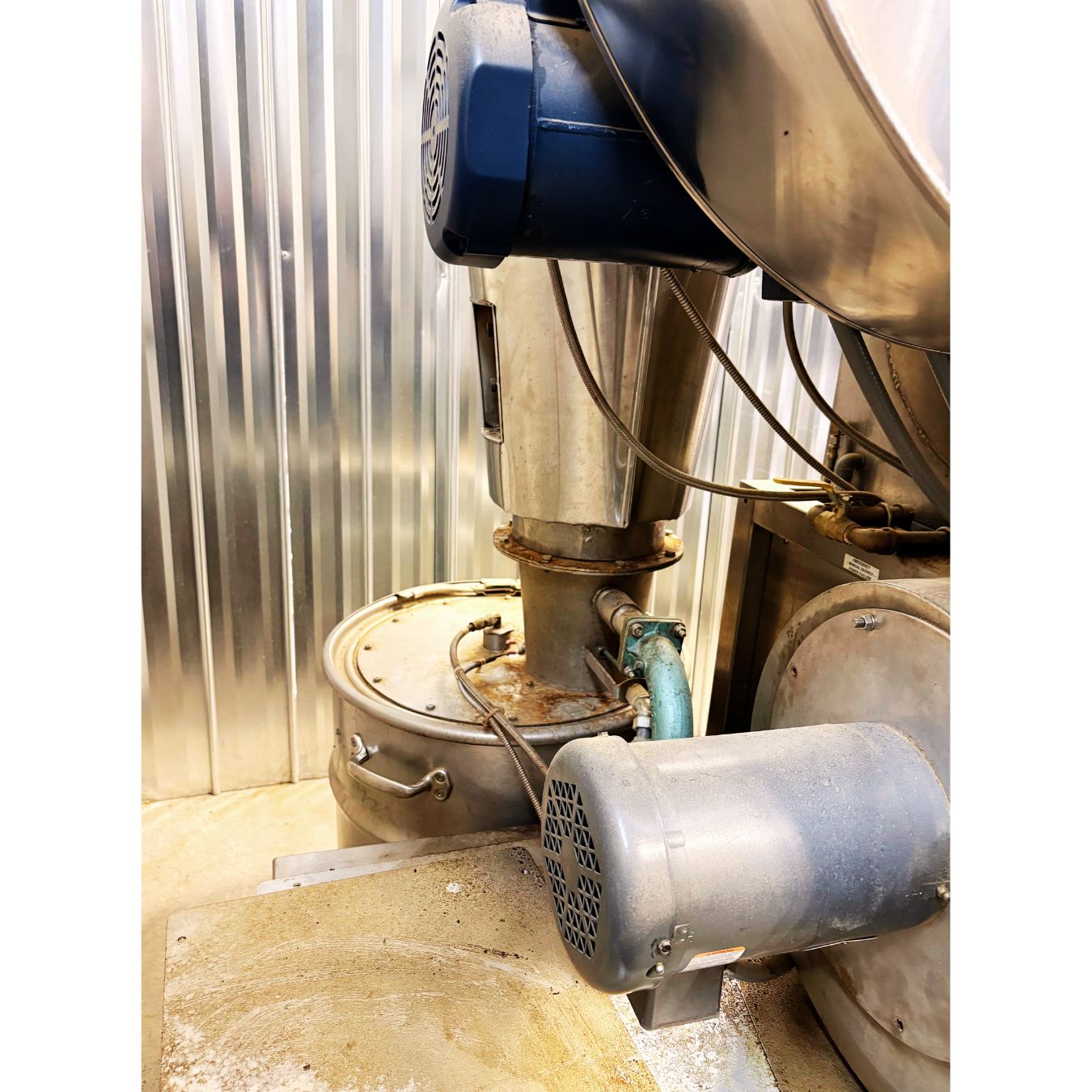 2010 35kg Loring S35 Kestrel used coffee roaster chaff collector back